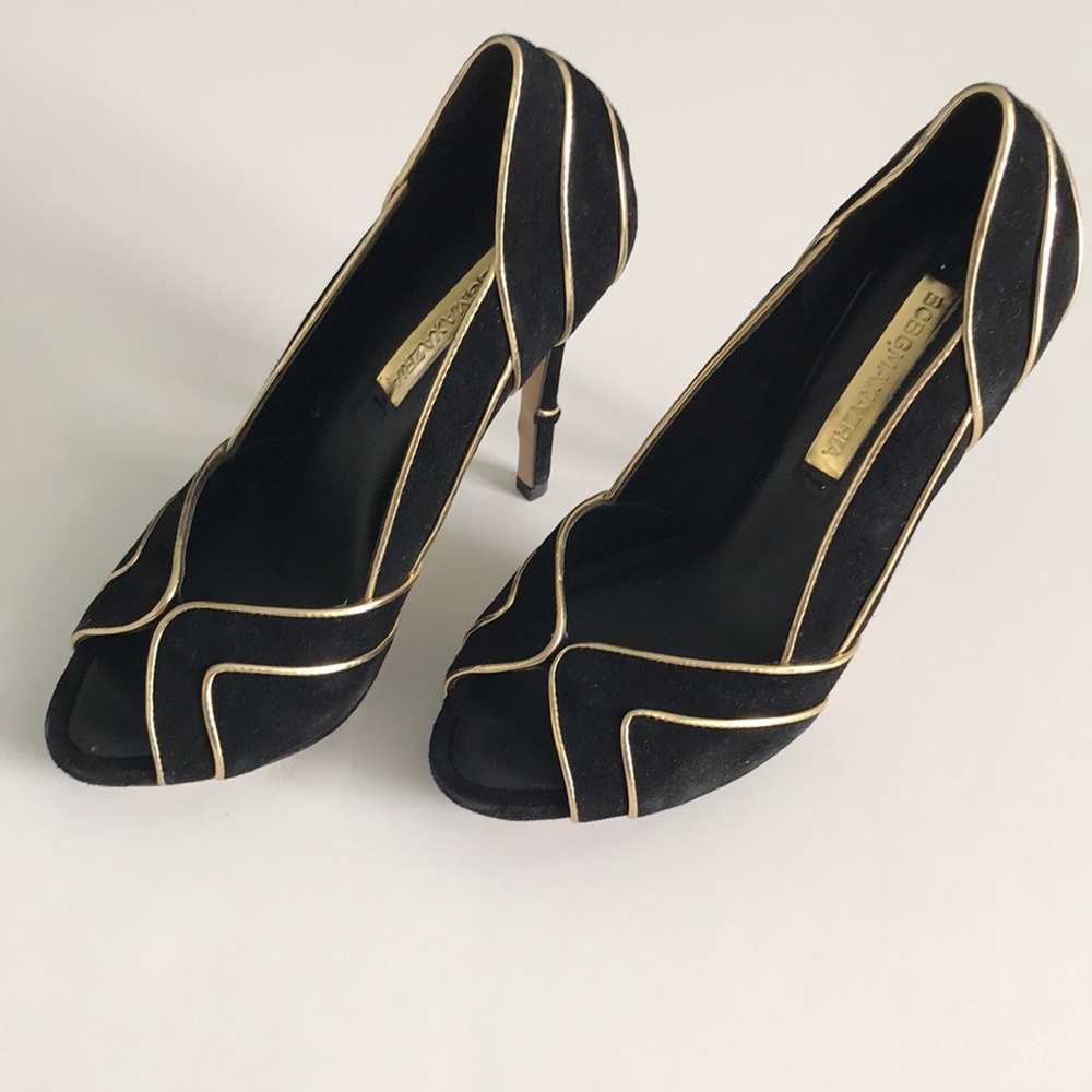 ❌❌SOLD❌❌Bcbg Max Azria heels size 6